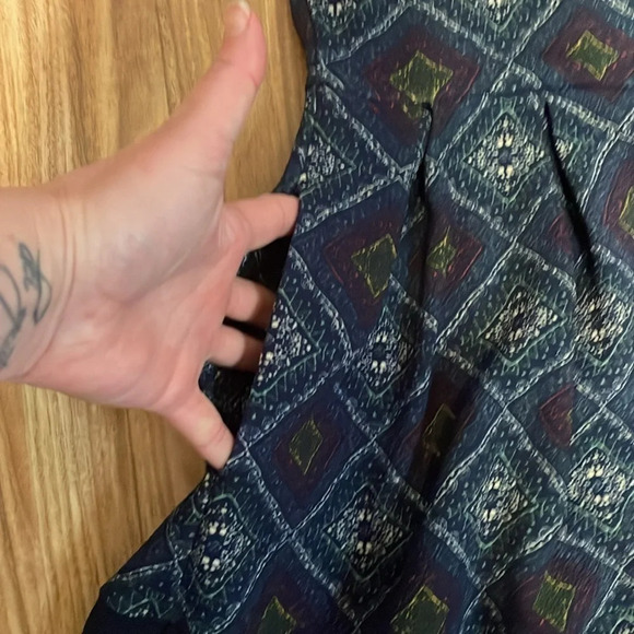 Lularoe women’s dress Medium 10 12 Amelia fit flare stretch pattern pockets blue - Picture 6 of 9